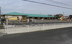 園舎外観1